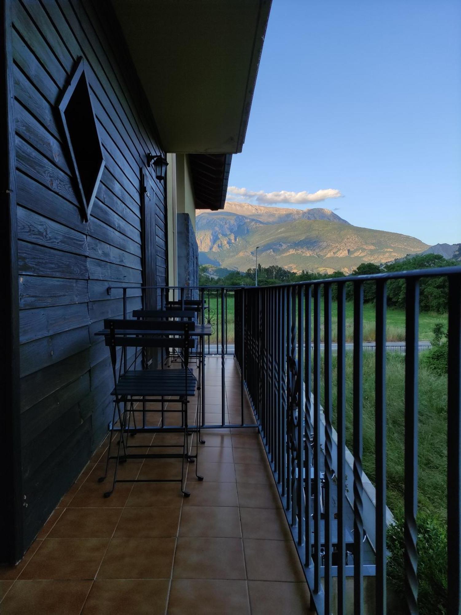 Hostal Turbon Campo  Dış mekan fotoğraf